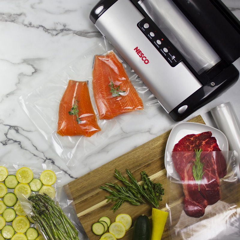 Ensemble de 4 emballages sous vide Nesco® VS-02 avec 4 rouleaux de 11 po x 20 pi
