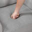 Chaise de salon grise à la mode, revêtement en tissu à boutons, structure en contreplaqué, coussin de siège en mousse haute, réversible avec housse amovible, pieds d'appoint en bois d'hévéa brun gris-242813955