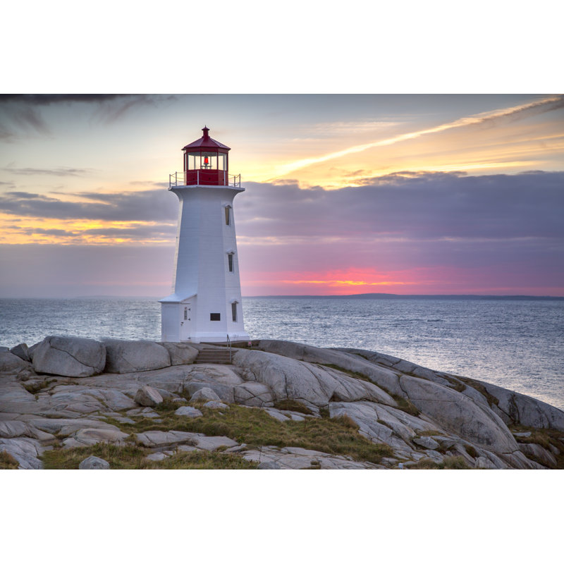 Phare au coucher du soleil - Photographie sur toile tendue, L 30 po x H 20 po