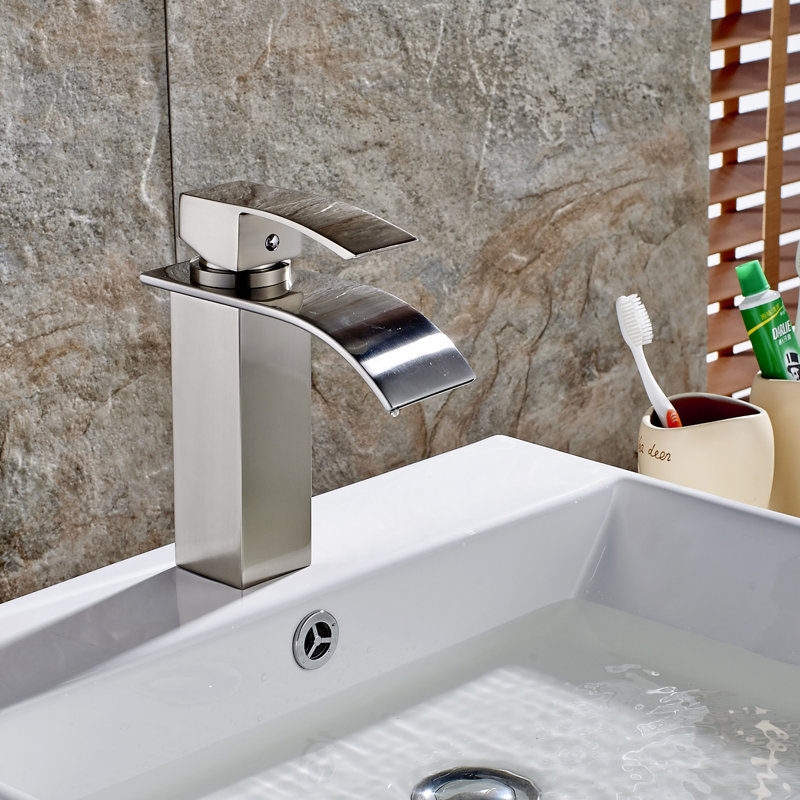 Single-Hole Bathroom Faucet, Brushed Nlckel