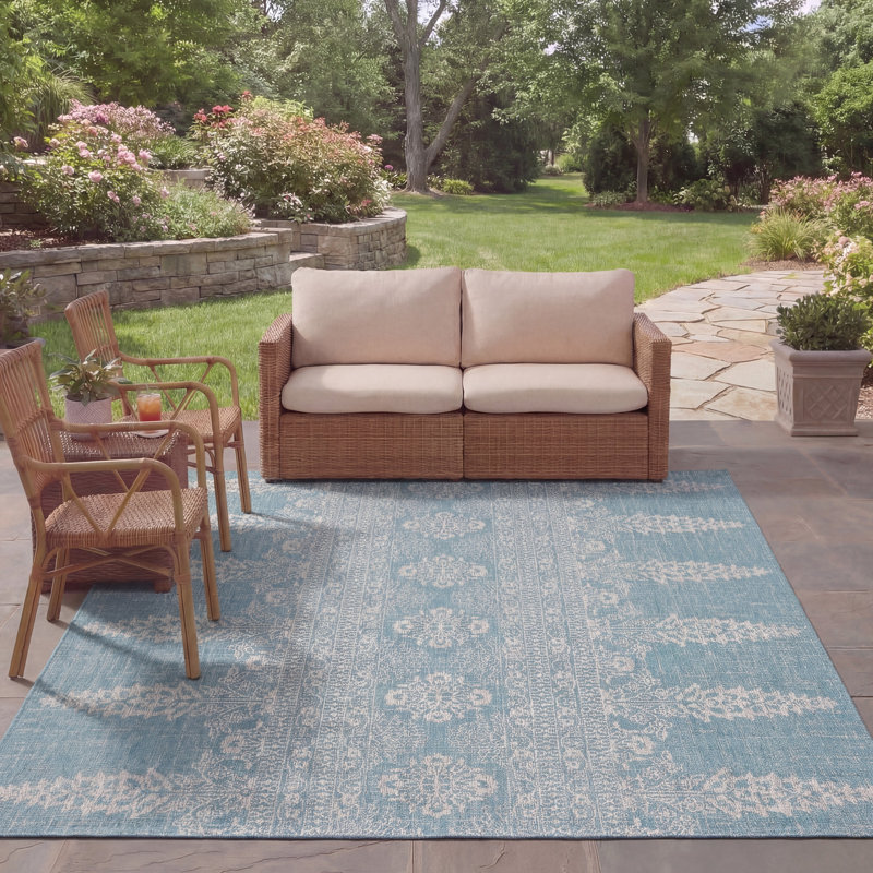 Tapis d'intérieur / extérieur à motif floral Courtyard Performance, Rectangle 8 pi x 11 pi