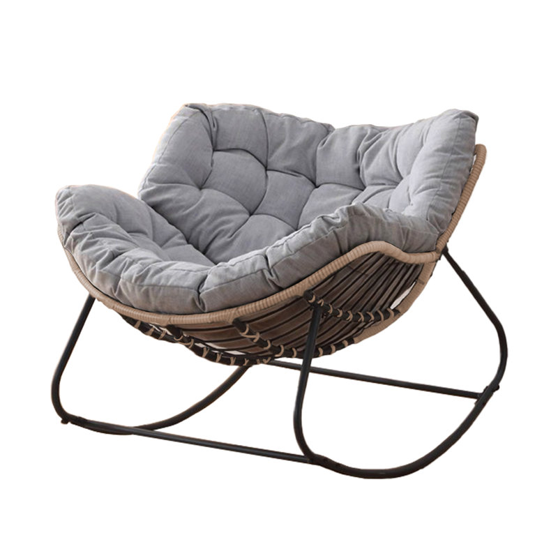 Chaise berçante d'extérieur en rotin Papasan, Wood