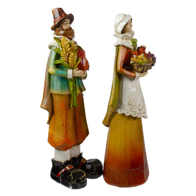 Male and Female Pilgrim Wooden Thanksgiving Figurines