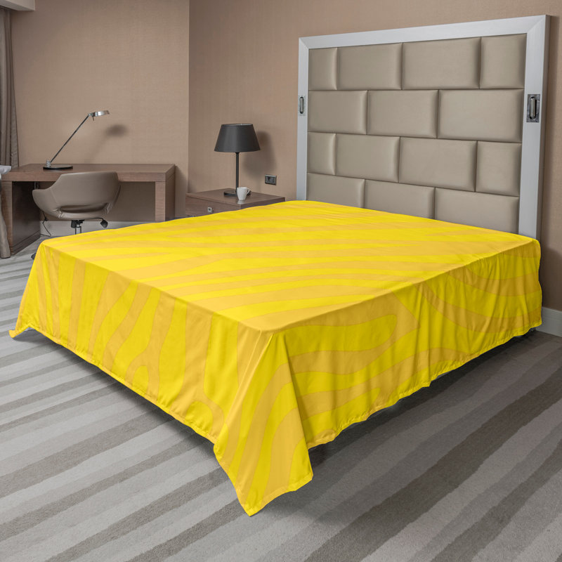 Ambesonne Nature Top Flat Sheet Glisten Fish Sunlight King Blue Purple White, jaune, moutarde / imprimé animal