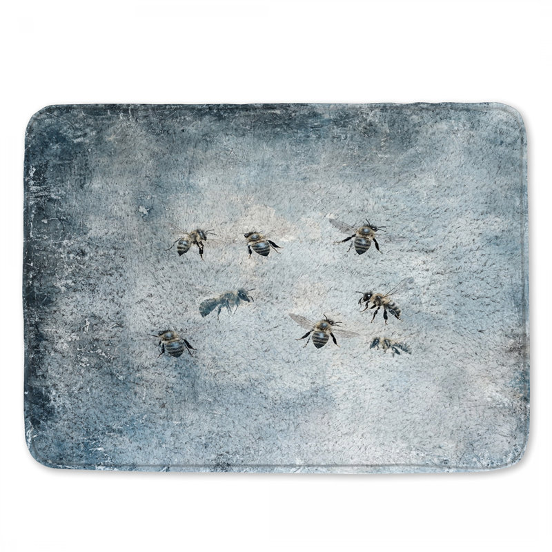 Abeilles volantes sur un tapis de bain bleu, L 34 po x L 21 po