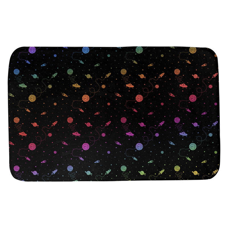 Tapis de salle de bain space outer Avicia, l 21 po x L 34 po, Jaune / mauve / noir