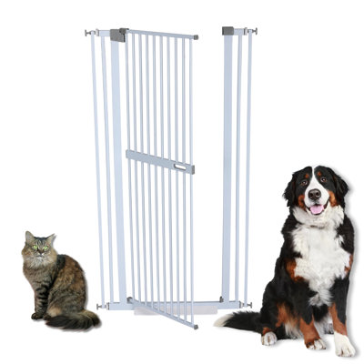 Très haute barrière pour animaux 60 po avec porte - clôture pour chien réglable de 31 à 36 po avec porte à fermeture automatique et gobelets muraux de protection - barrières de sécurité à pression pour portes sans perçage (blanc)