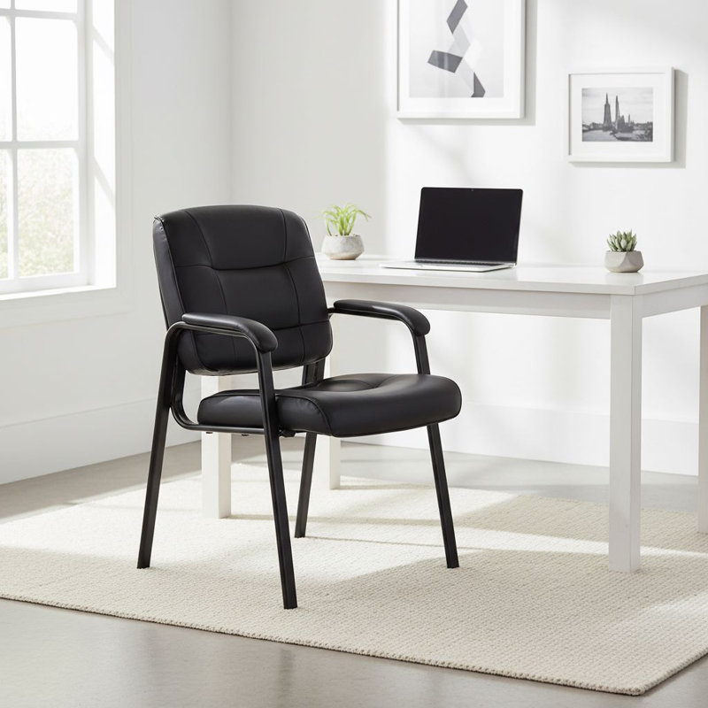 Chaise de bureau compacte en similicuir pour bureau - noire, structure en métal, P 27,4 po x l 23,6 po x H 35,8 po