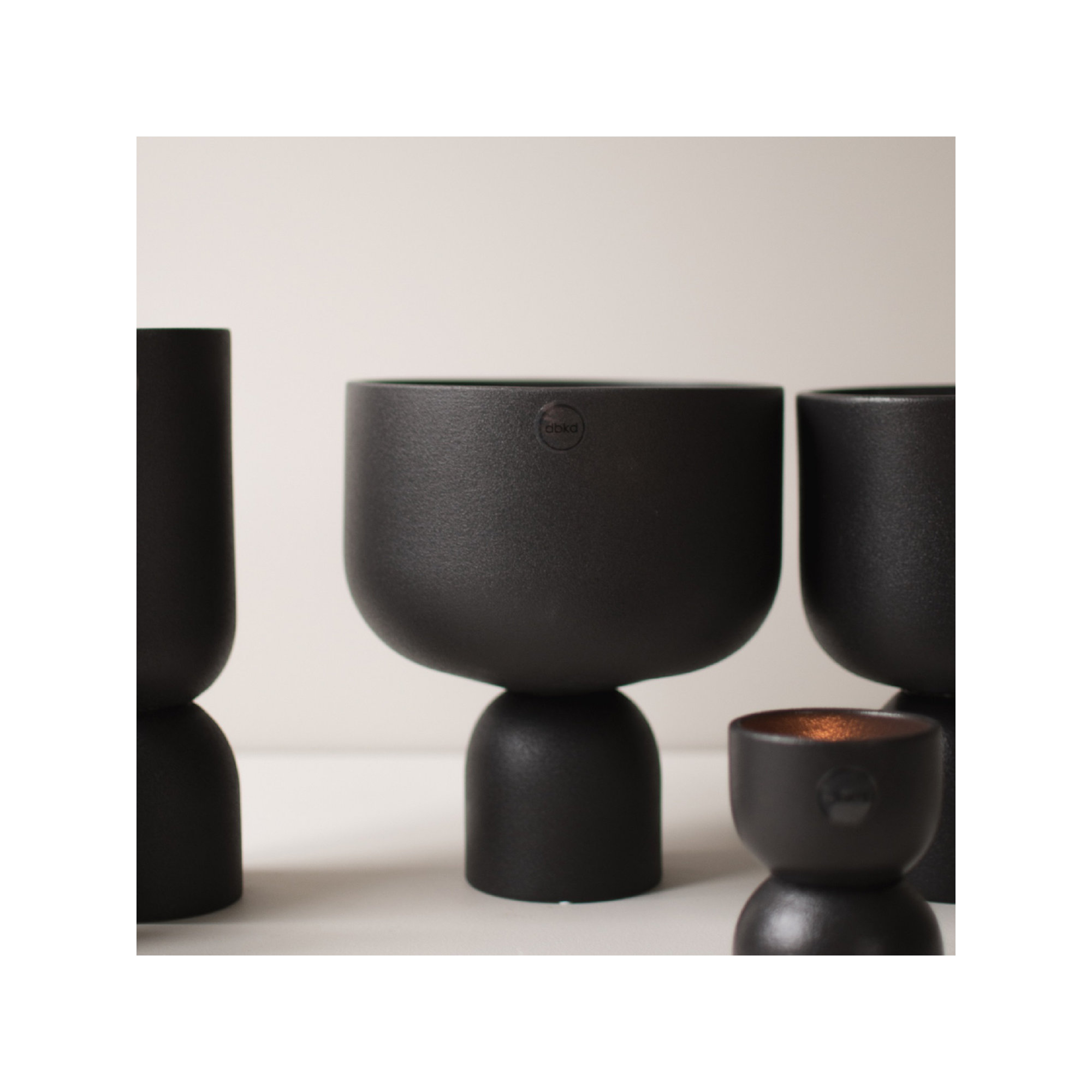 7.87'' Ceramic / Porcelain Table Vase, 7.87" H x 7.09" W x 7.09" D, Black
