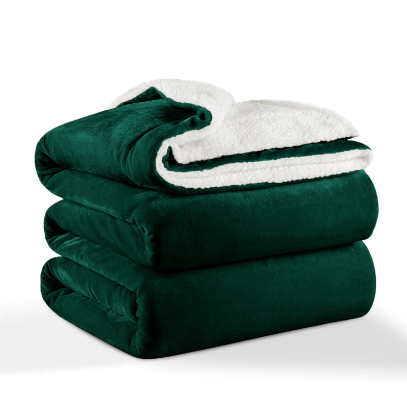 Reversible Sherpa Fleece Blanket | Ultra Soft Warm Throw for Sofa, Bed & Cosy Nights, Emerald, Single (130cm x 150cm)