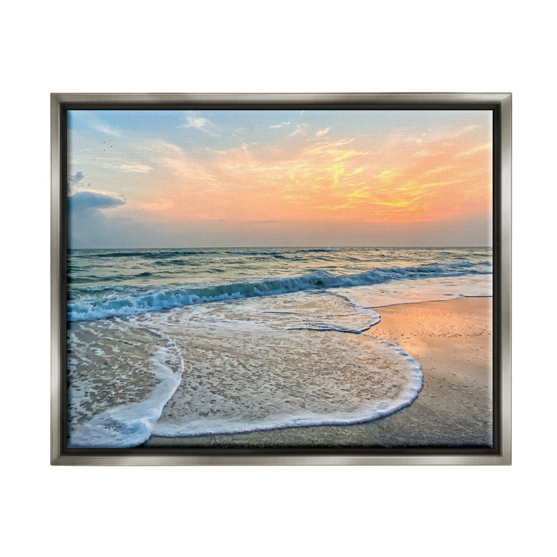 «Vast Panoramic Beach Layered Waves» par Mary Lou, photographie sur toile à cadre flottant, H 17 po x l 21 po x P 1,7 po