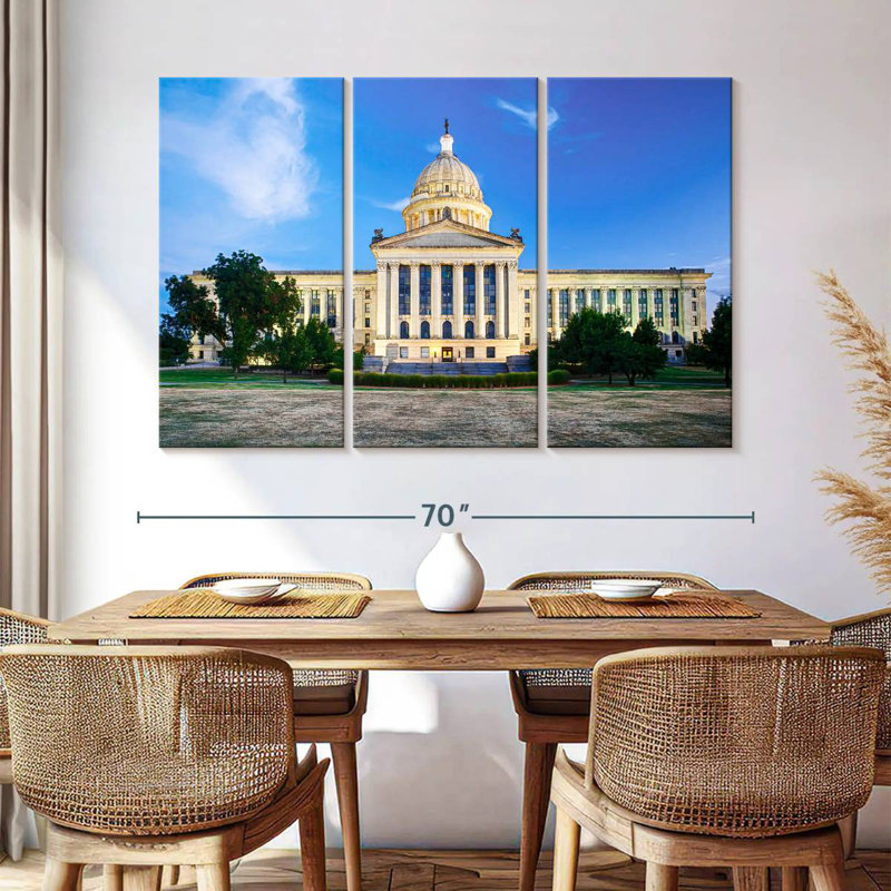 Édifice du Capitole des camions, Oklahoma, H 42 po x l 65 po