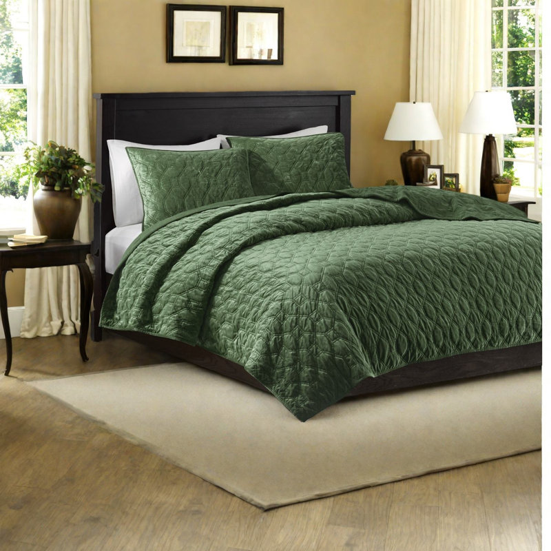 Elegant Velvet Bedding Sets, Cotton Material, Geometric Design, For Cozy Bedrooms