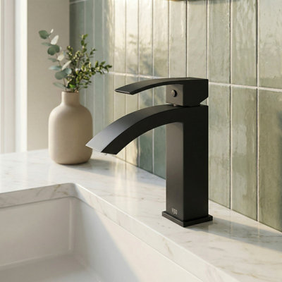 Robinet de salle de bain monotrou Satro