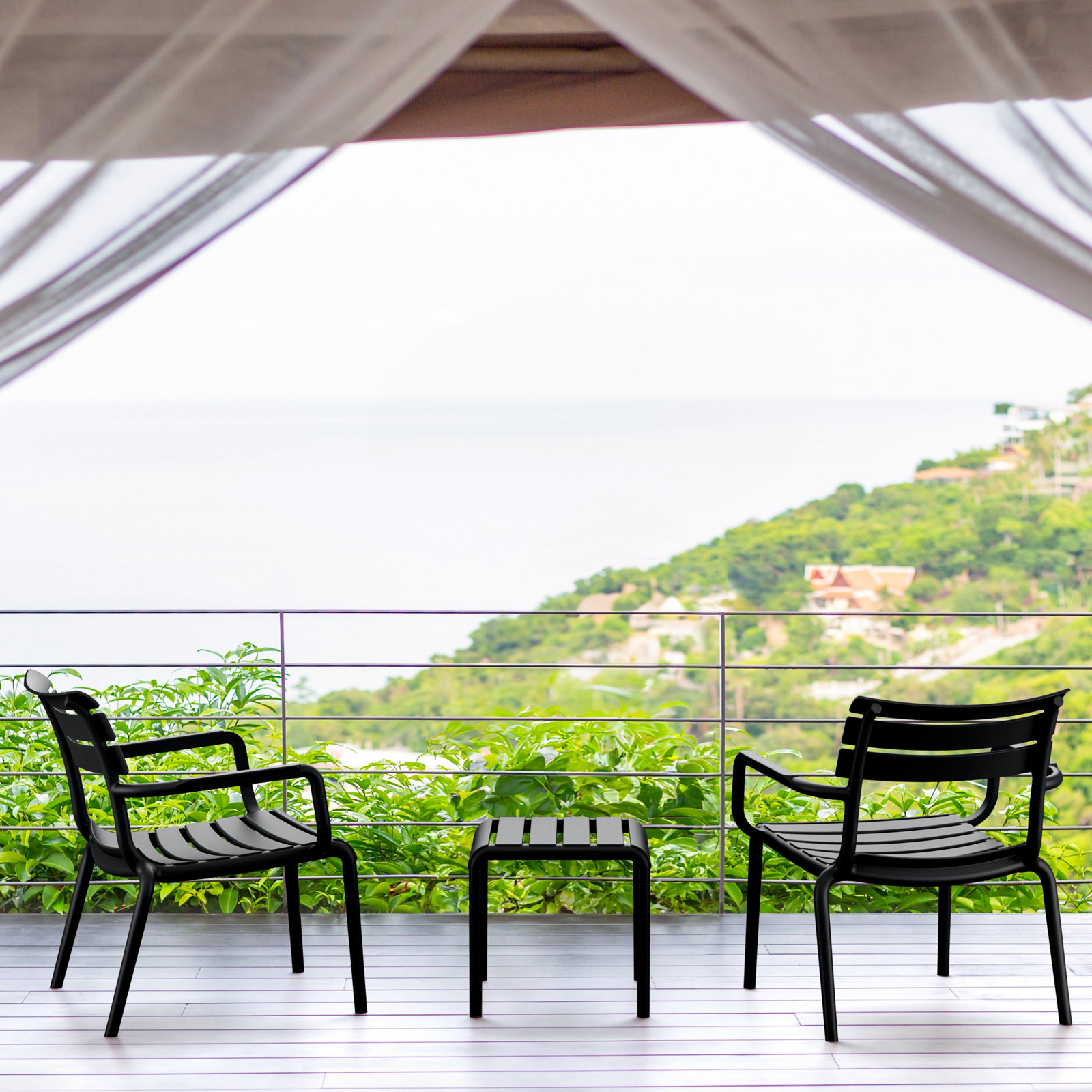 Ruta Patio Lounge Chair, Black