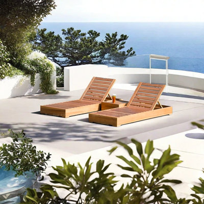 Chaise longue d'extérieur en bois de teck pour piscine