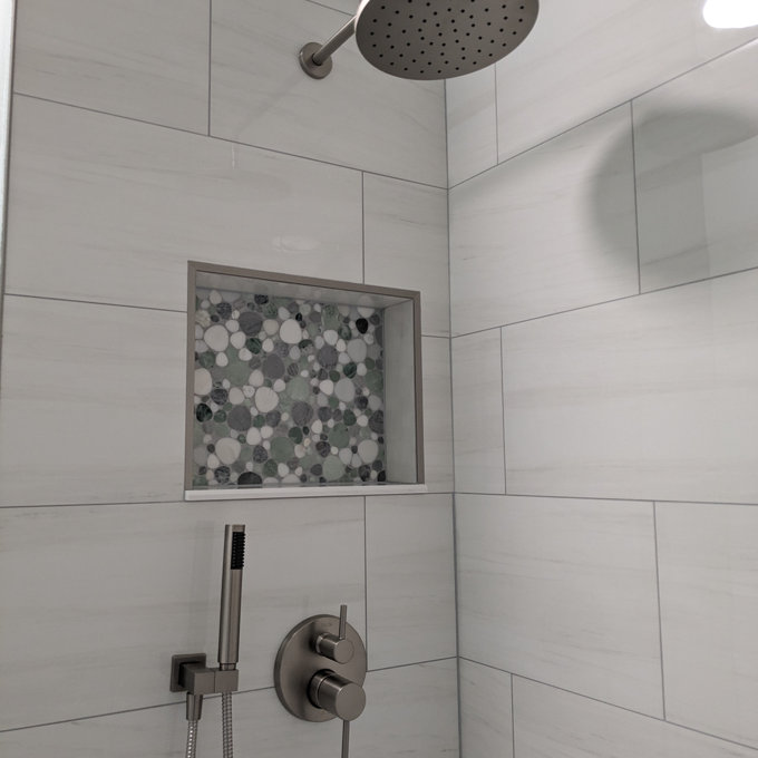 Delta Faucet Modern Raincan Duschsystem – 2-stufig Mit Regenduschkopf & Handbrause | Chrom, Inkl. Ventil