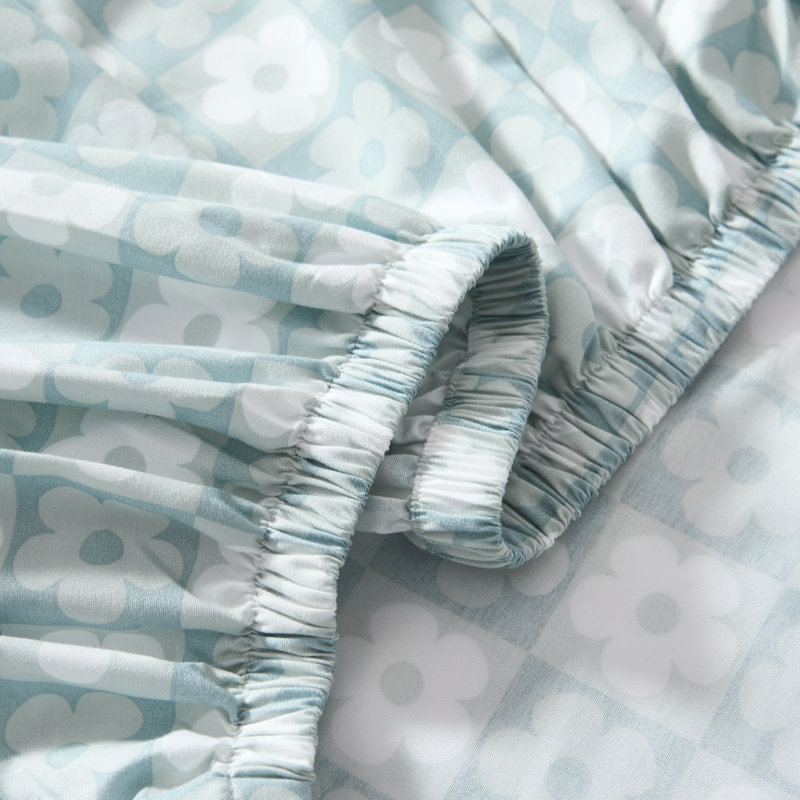 Daisy Checkered Aqua Sheet Set, Twin Sheet Set with 3 Additional Pieces