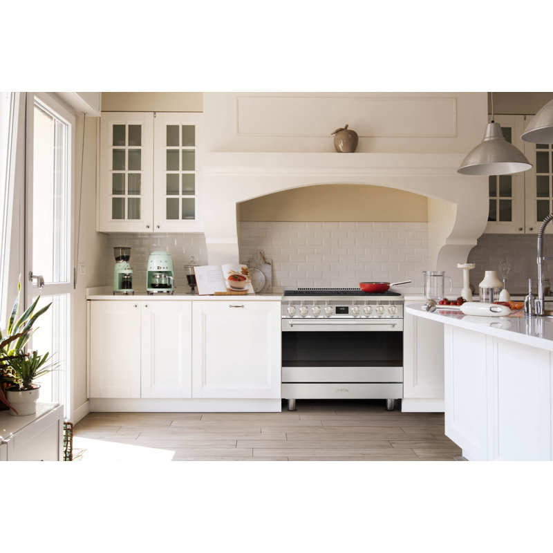 SMEG 36" Professional Gas Range