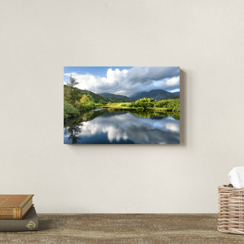 «Cloud Reflections I» par Danny Head - Photographie sur toile tendue, H 8 po x l 12 po x P 1,25 po