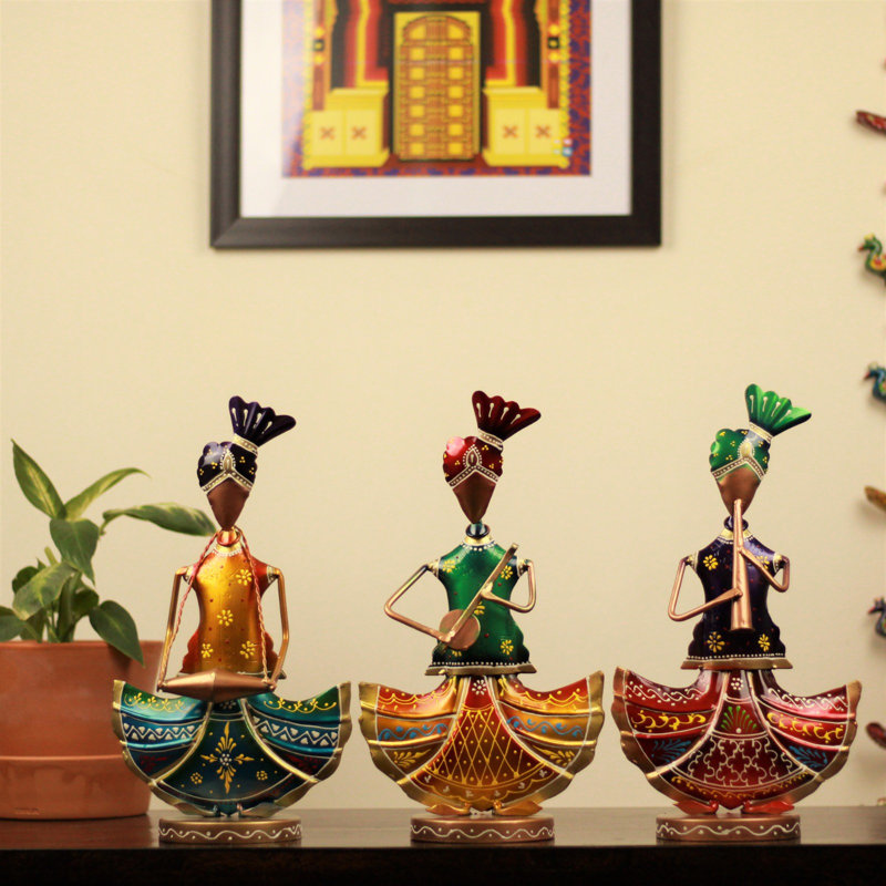 Radford People Figurines & Sculptures
