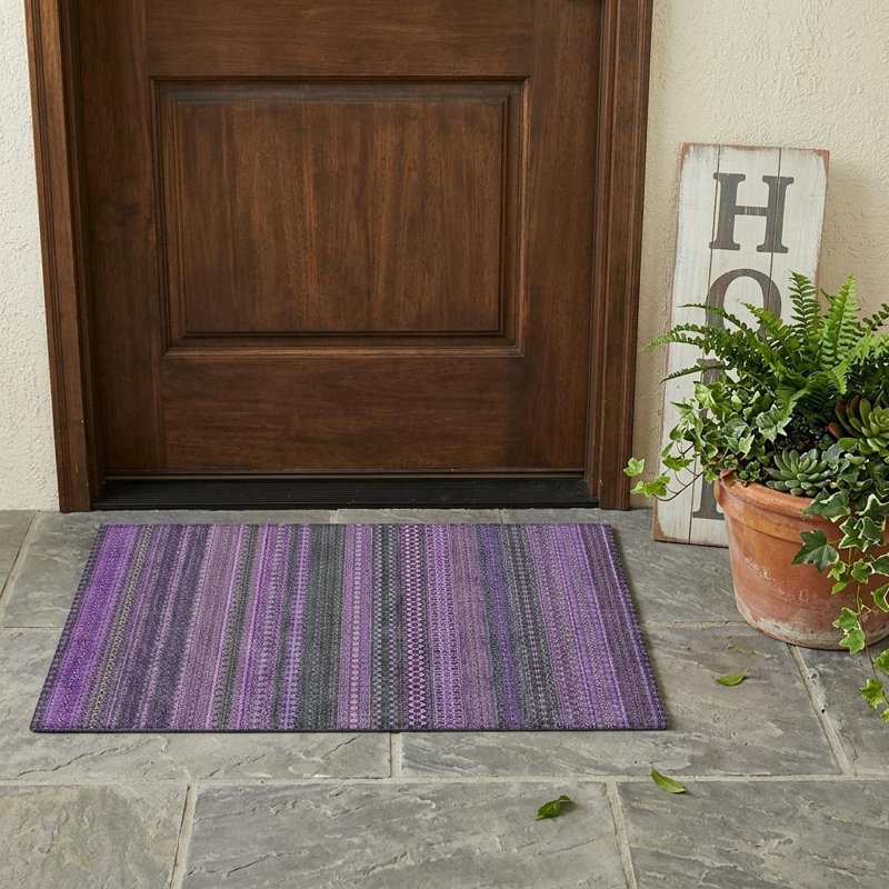 Tapis extérieur lavable antidérapant à rayures mauves 2 pi x 3 pi