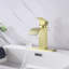 Robinet de lavabo de salle de bain à poignée simple avec bec cascade-115721419