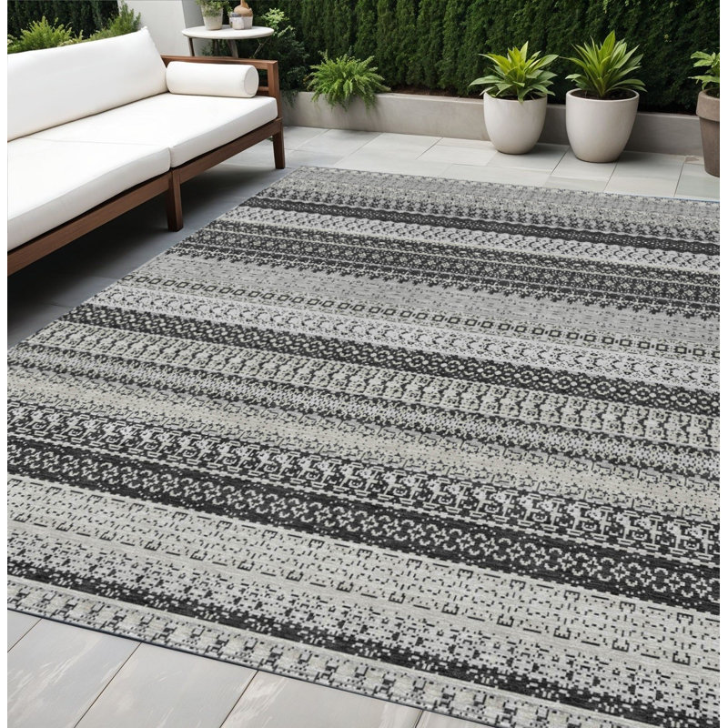 Tapis extérieur lavable antidérapant à rayures noires 5 pi x 8 pi