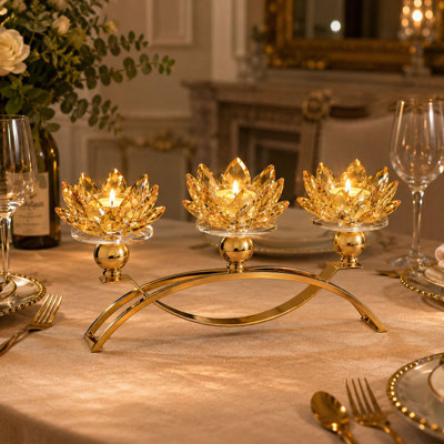 Centre de table bougeoir en cristal doré à 3 bras Lotus