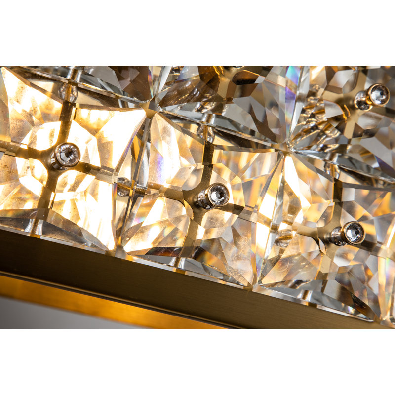 Lustre linéaire en cristal à facettes Adeline