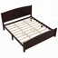 Lit plateforme en bois avec lattes de soutien et structure solide-633679812-633679818