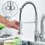 Robinet de cuisine chromé avec douchette rétractable à poignée simple et robinet de cuisine à un trou pour évier extérieur-130194576