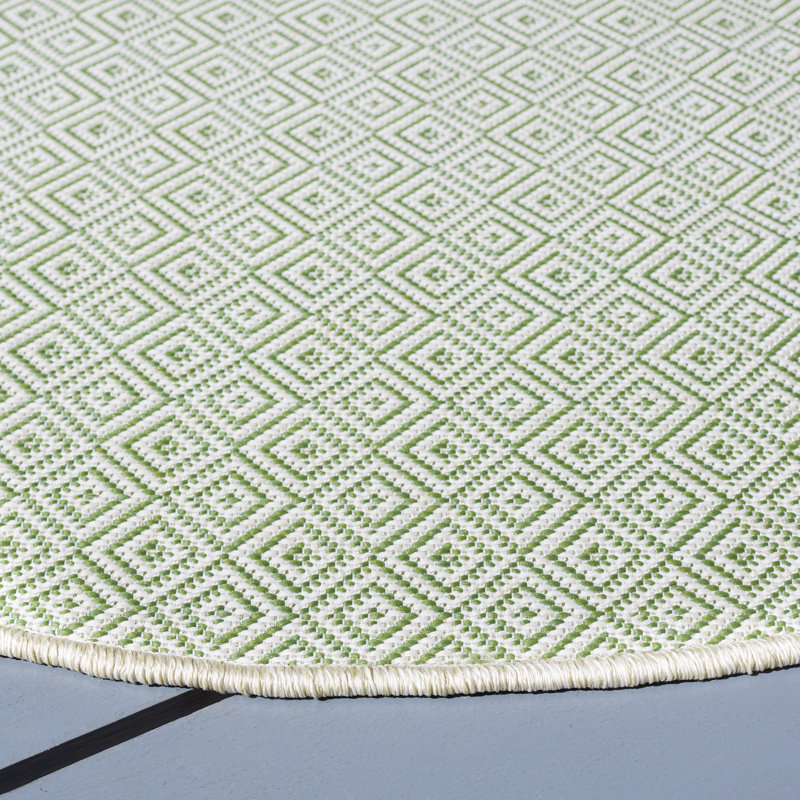 Windgap 230 Area Indoor/Outdoor Area Rug In Green, Round 6'5"