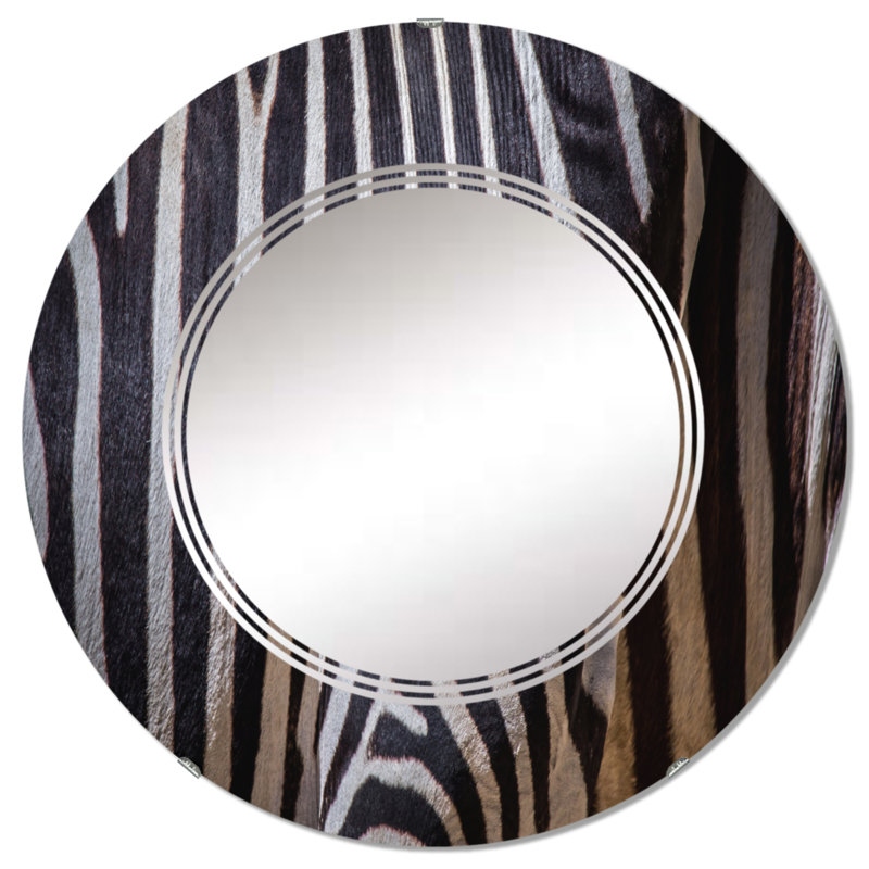 Structure noire et blanche en peau de zèbre - Miroir mural à motif rond, 24 po x 24 po
