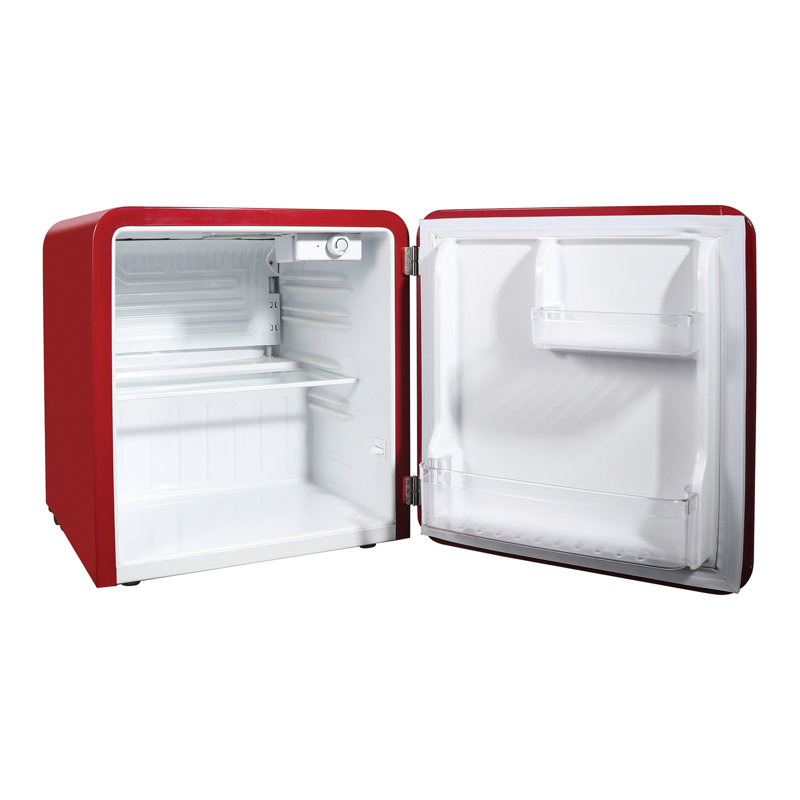Mini réfrigérateur 1,6 pi³ de style rétro Magic Chef avec lumière DEL intérieure, Rouge