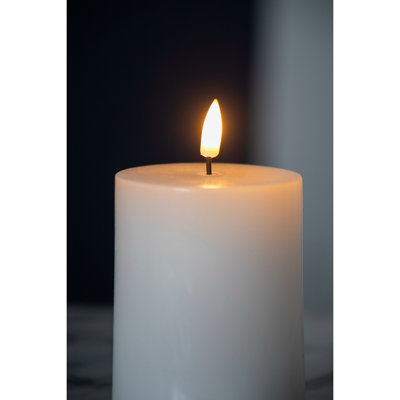 Set Of 2 White LED Candles With Wick And Remote Control Timer, 3X4"