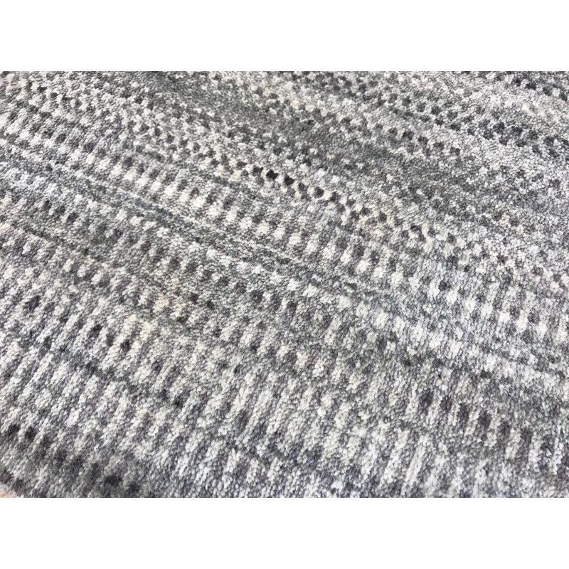 Area Rug in Gray, Rectangle 4' x 6'