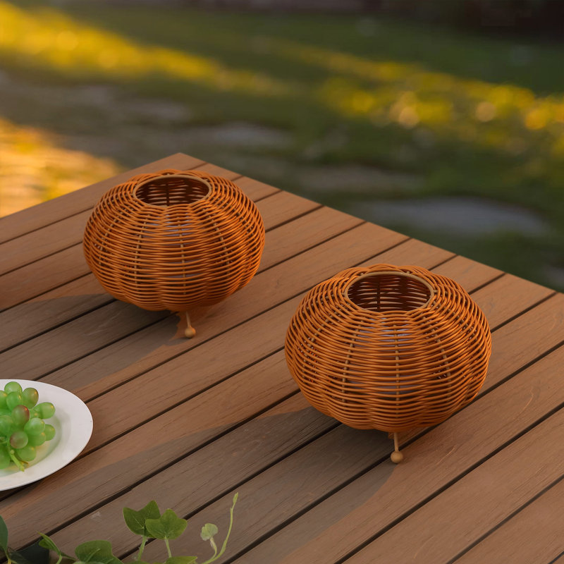 Lampe de table moderne à DEL intégrée en rotin synthétique d'intérieur / extérieur à intensité variable de 5,75 po Kairi