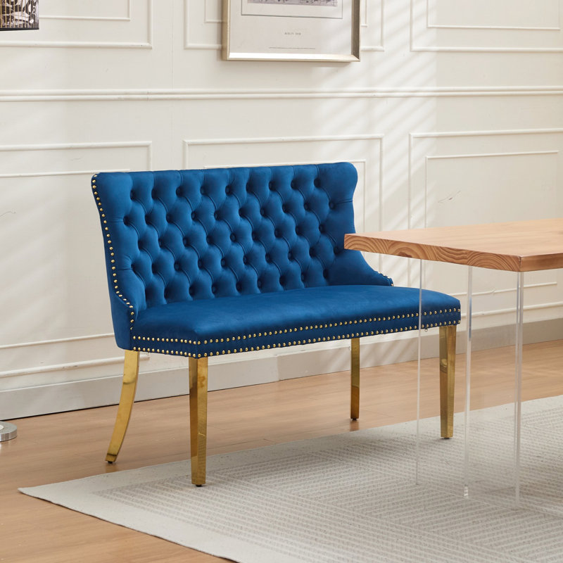 Banc de salle à manger 2 places en velours bleu de style Mid-Century Modern, orné de boutons faits à la main et offrant une assise confortable.