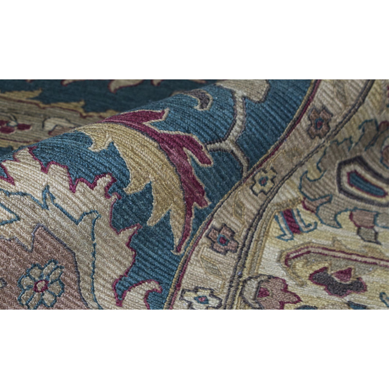 Sumak Wool Oriental Area Rug