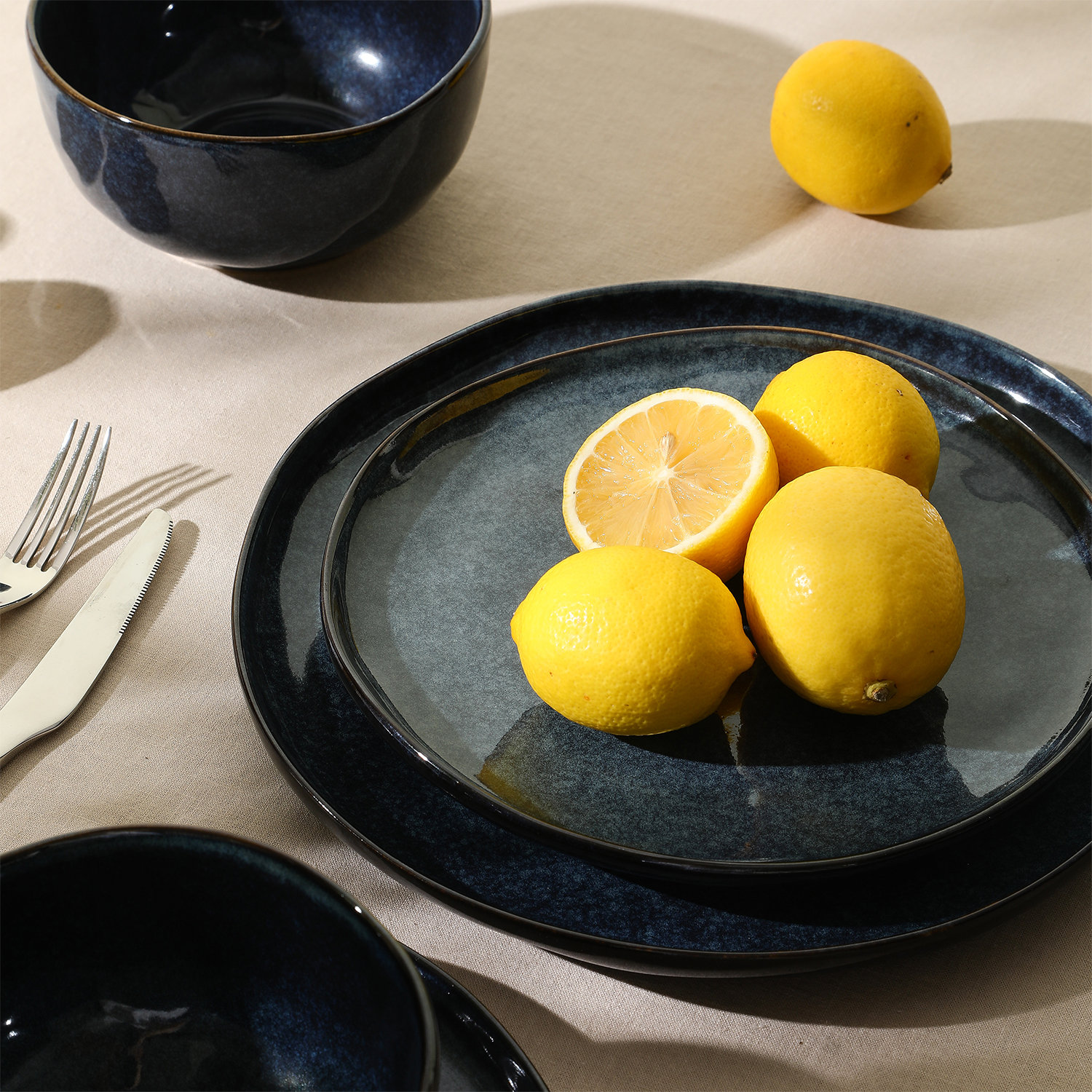 Mirella 11" Dinner Plate, Blue