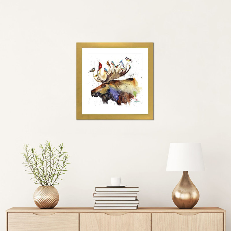 «Moose and Birds» par Dean Crouser - reproduction d'art, H 16 po x l 16 po x P 1 po, Papier encadré doré, Blanc