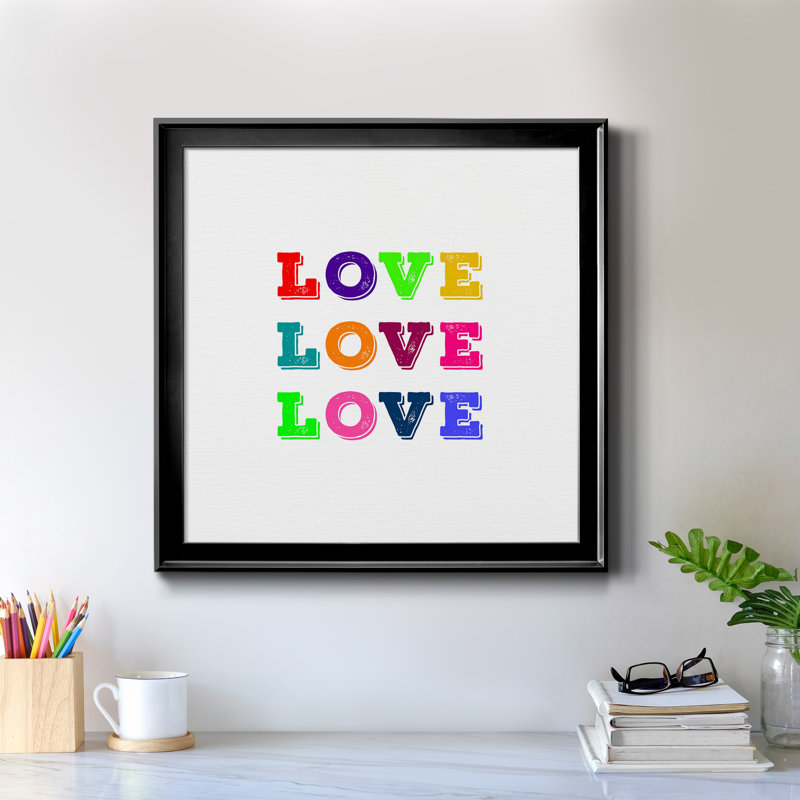 «Love Love Love», art textuel sur toile, H 30,5 po x l 30,5 po x P 1,5 po, Cadre noir