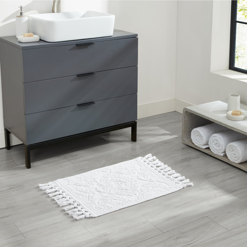 Ricardo 100% Cotton Bath Rug, White, 17" W x 31" L