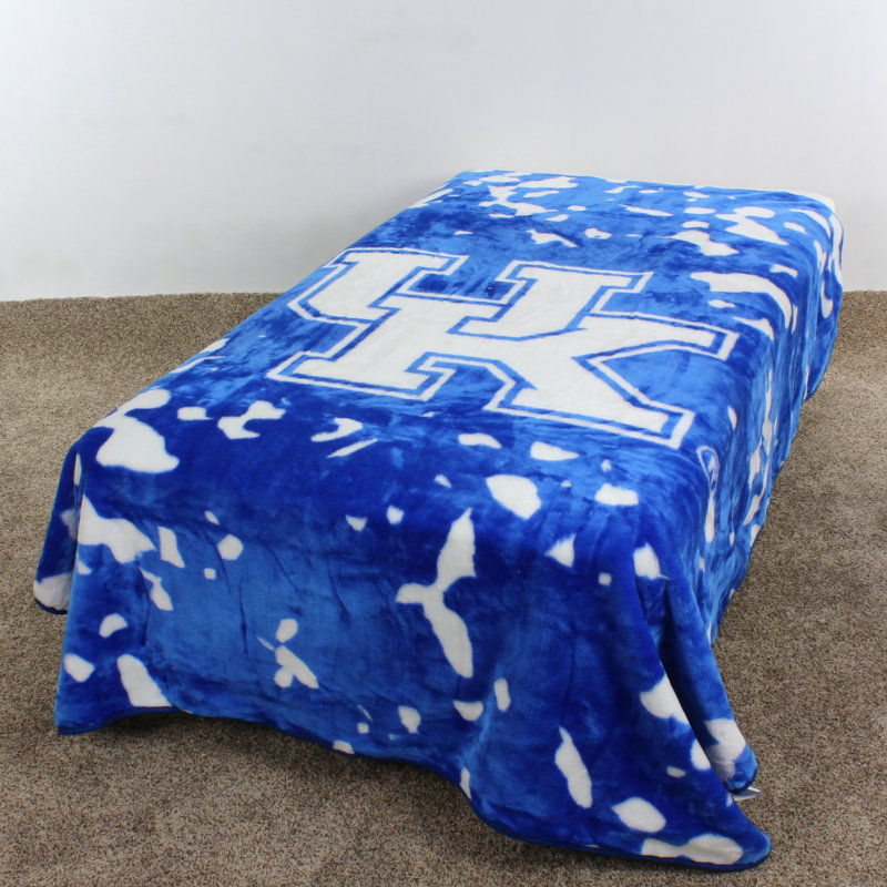 NCAA Knitted Throw Blanket, Kentucky