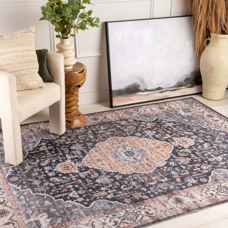 Nayma Oriental Indoor Rug, Rectangle 3'9" x 5'9"