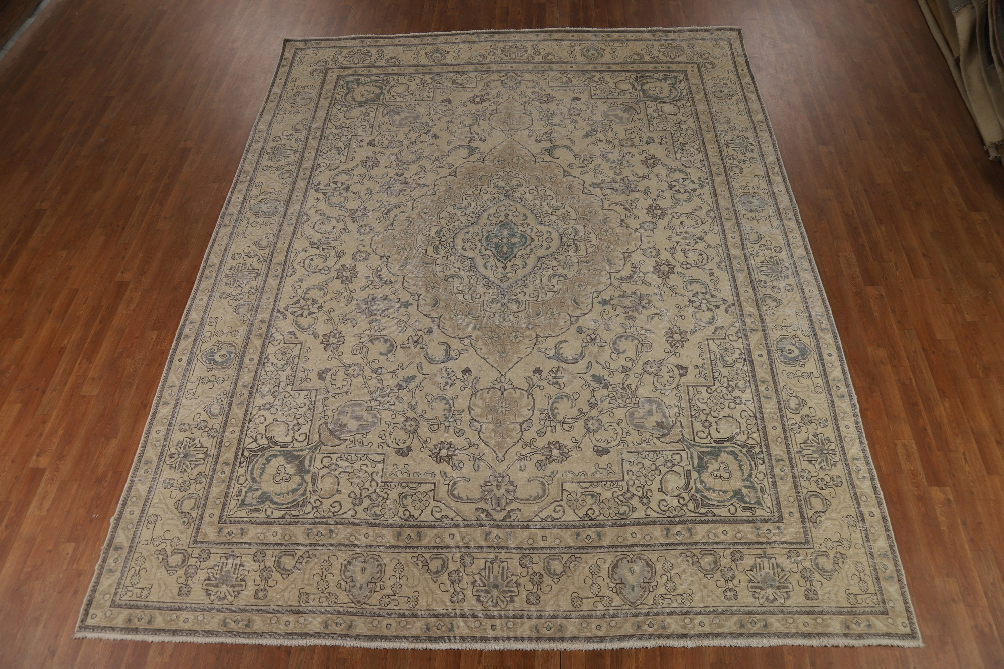 Bloomsbury Market Medallion Wool Traditional Area Rug 10x12 | Wayfair