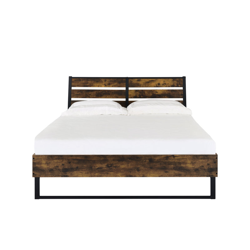 Très grand lit de style moderne industriel en chêne rustique avec panneaux décoratifs noirs, métal et placage sans sommier avec finition de style