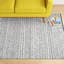 Tapis rayé ivoire et gris claire à motif de chevrons tissé à plat pour l'intérieur et l'extérieur Kallye-1860615926
