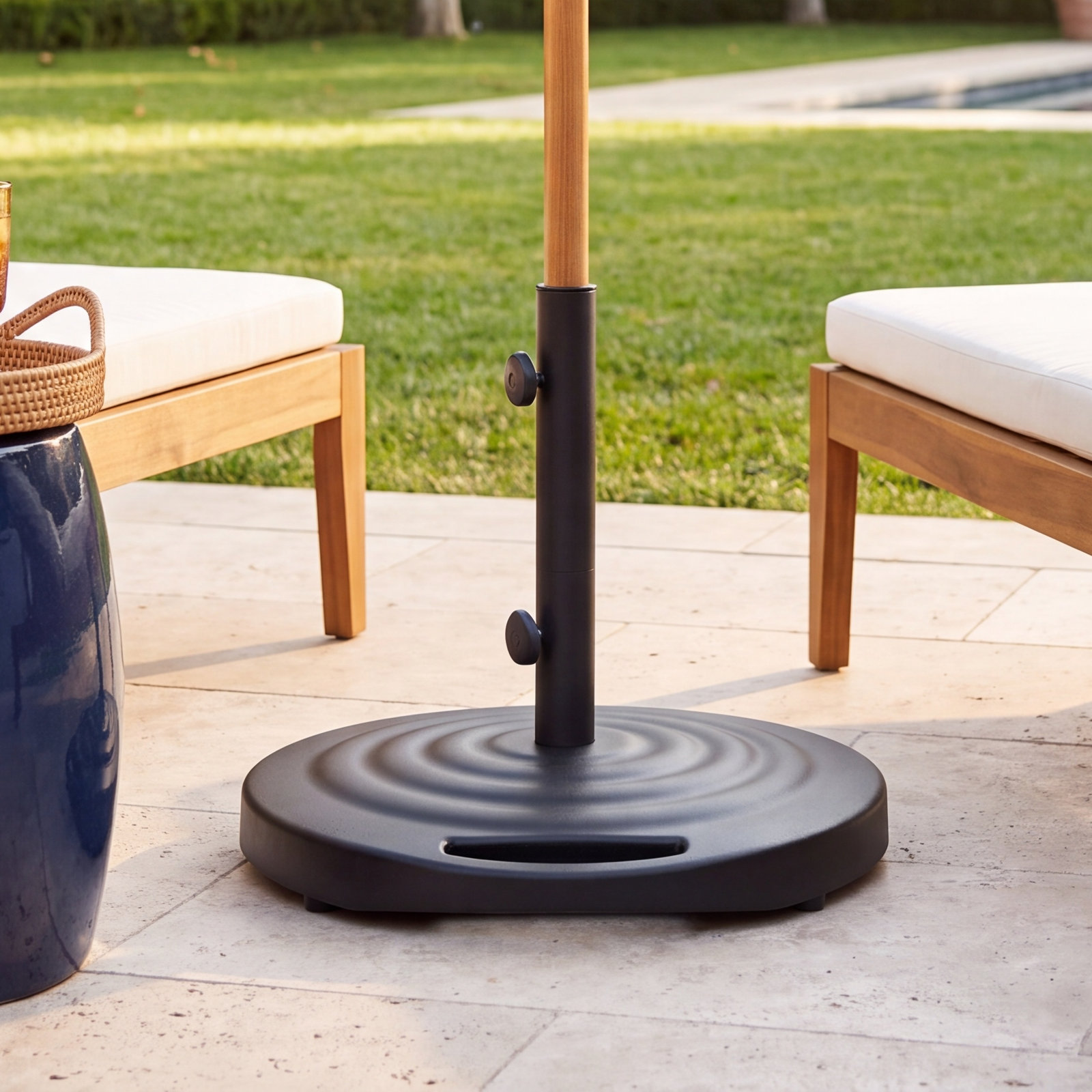 Monaco Round Umbrella Base with Wheels, Black